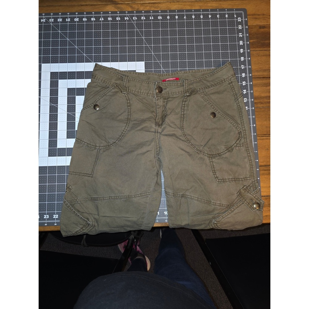 Unionbay Cargo Capri Pants Olive Green Utility Cropped Drawstring 32x23 Size 9 - Picture 7 of 7